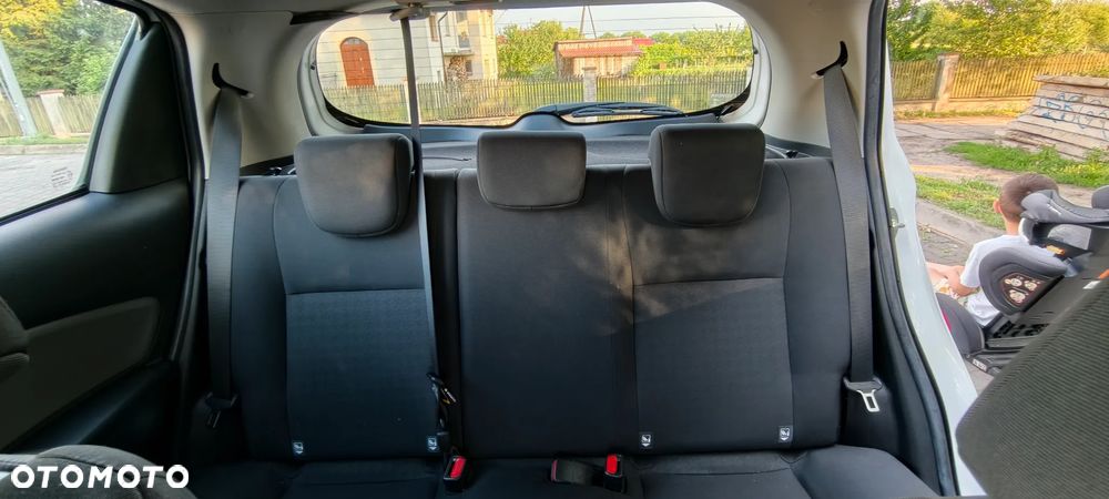Toyota Yaris 1.5 Active - 19