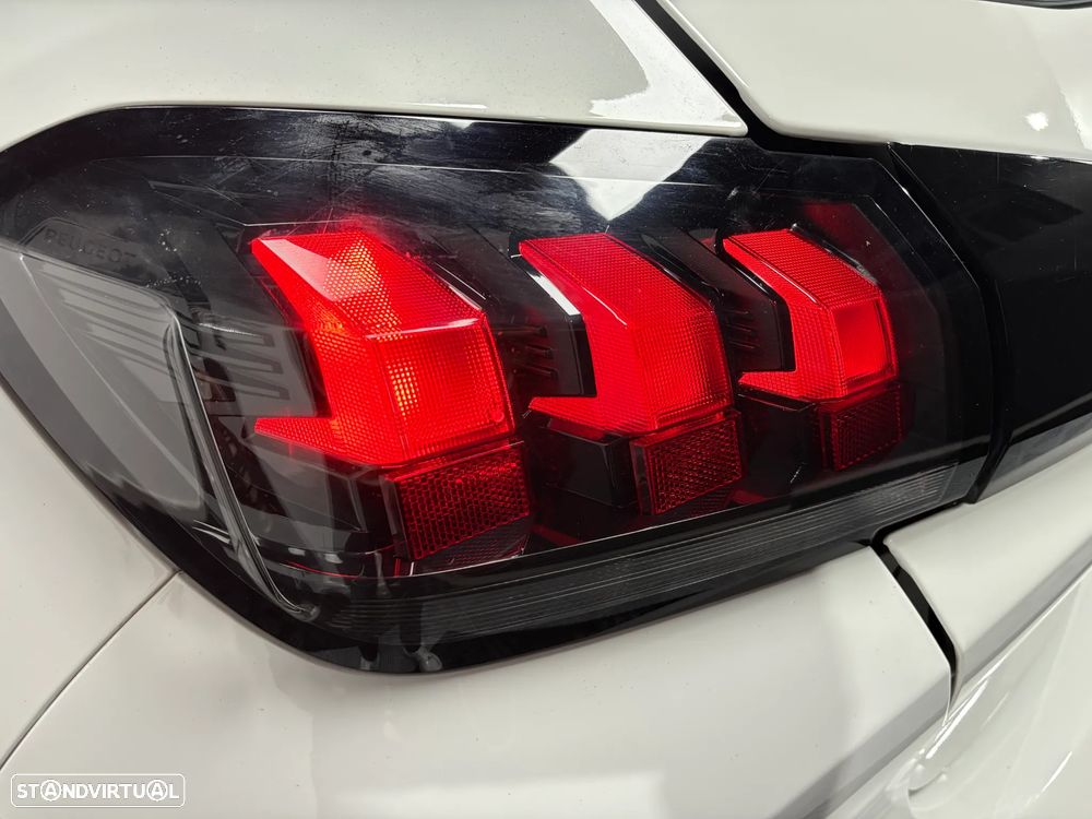 Peugeot 208 PureTech 100 Active - 17