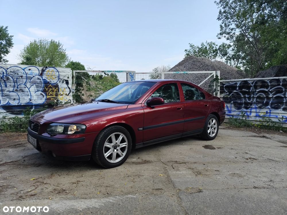 Volvo S60 2.4 T - 1