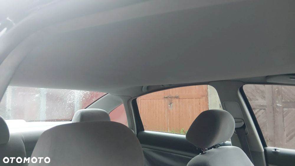 Volkswagen Passat 1.9 TDI Trendline - 9
