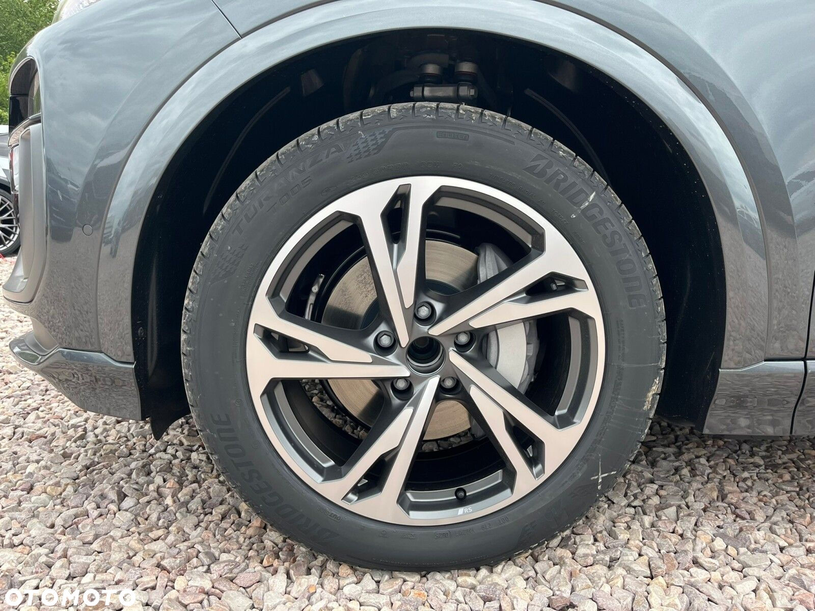 Audi Q6 e-tron - 9