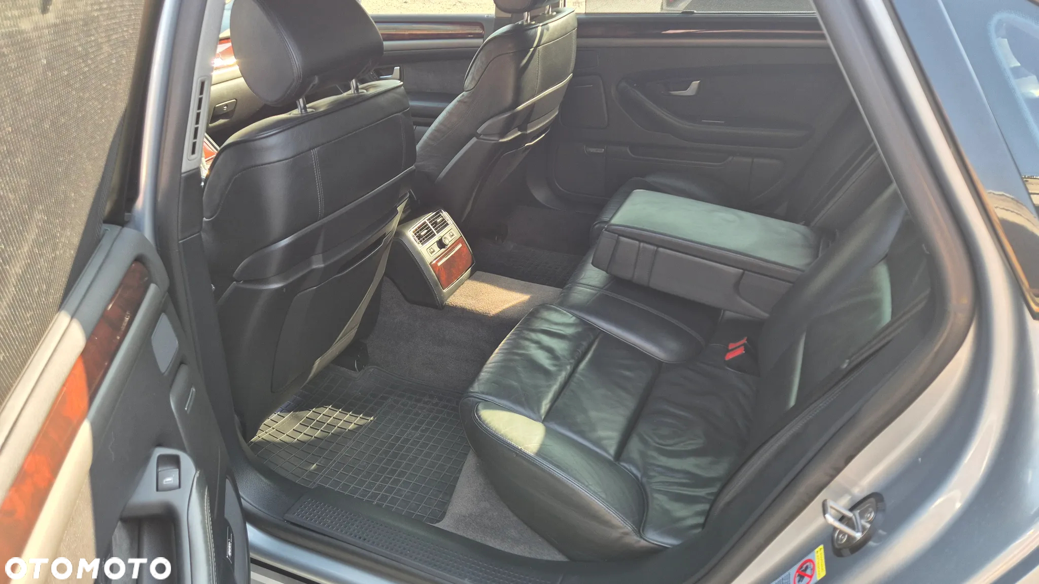 Audi A8 4.2 quattro Langversion - 8