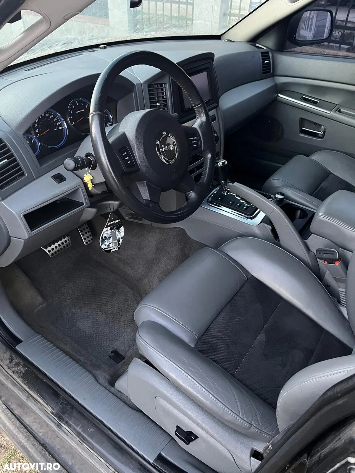 Jeep Grand Cherokee - 4