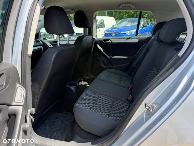 Volkswagen Golf - 21