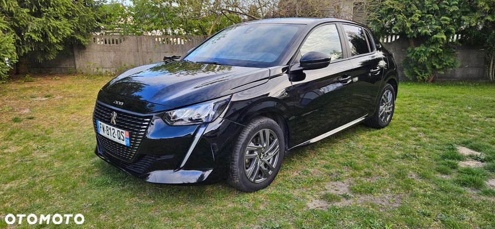 Peugeot 208 - 1
