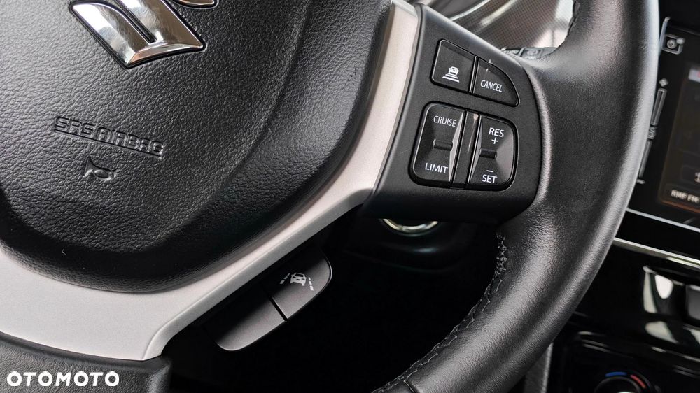 Suzuki Vitara 1.4 Boosterjet Allgrip Comfort+ - 36
