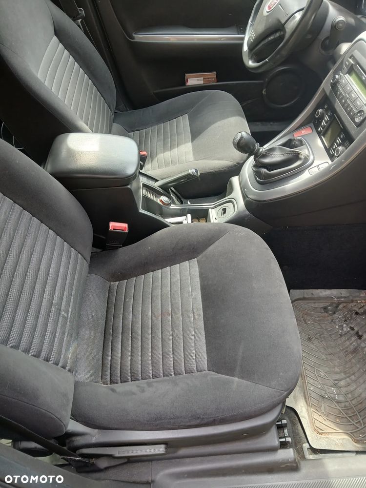 Fiat Croma 1.9 JTD Active - 4