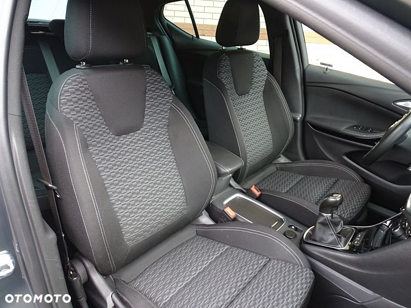 Opel Astra 1.4 Turbo Innovation - 19