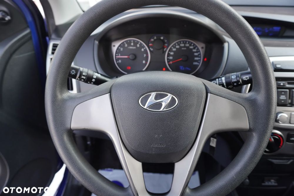Hyundai i20 1.2 Intro Edition - 18