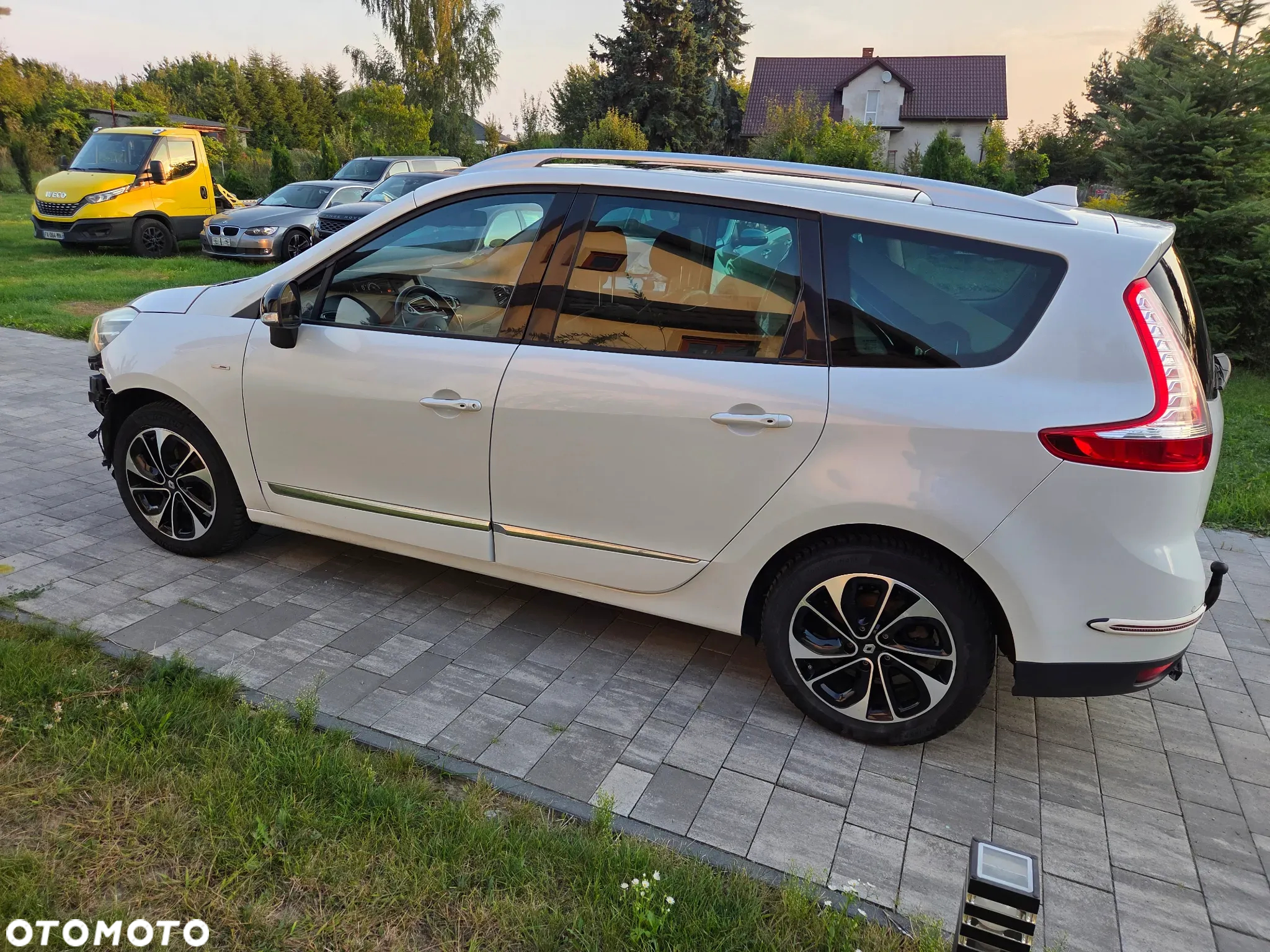 Renault Grand Scenic dCi 110 EDC Bose Edition - 5