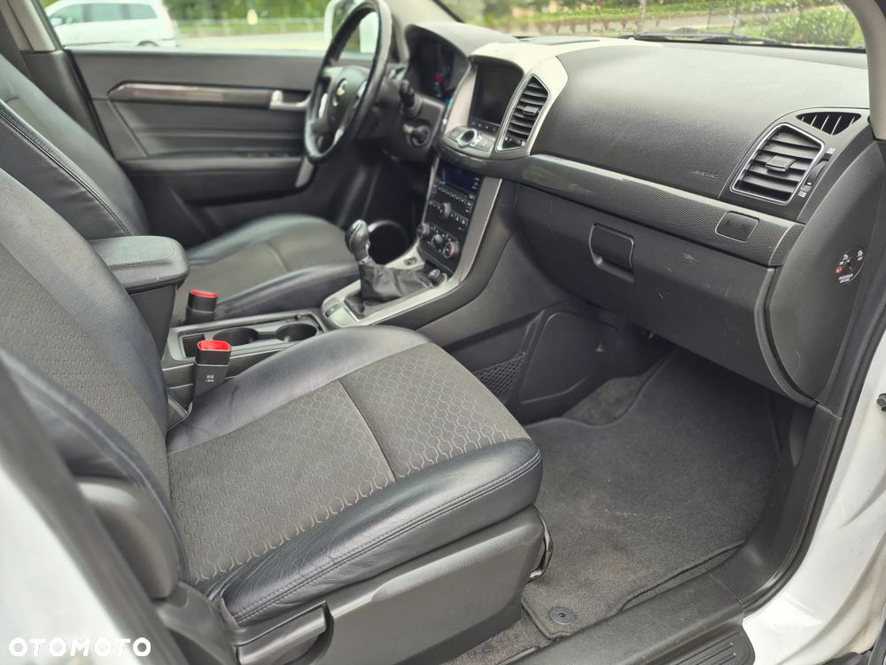 Chevrolet Captiva 2.2 D LT+ - 18
