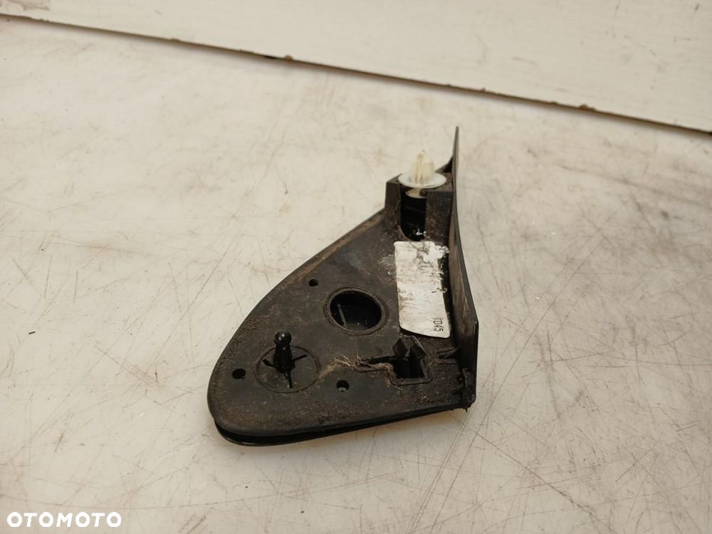 TRÓJKĄT ZAŚLEPKA BŁOTNIKA PRAWY TOYOTA COROLLA E12 3004-704 - 3