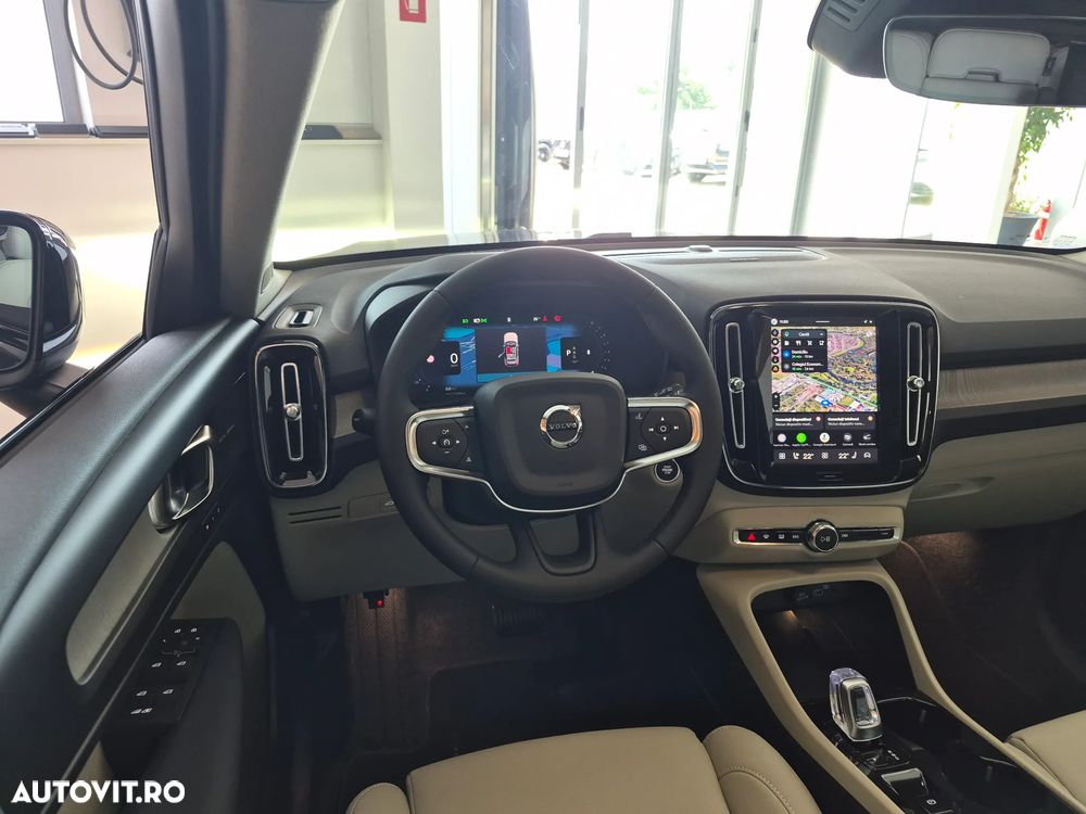 Volvo XC 40 B3 AT FWD MHEV Plus Dark - 18