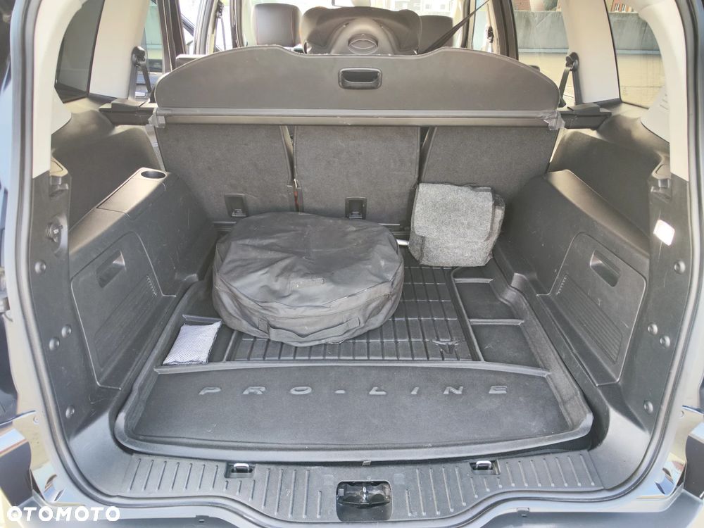 Ford S-Max - 39