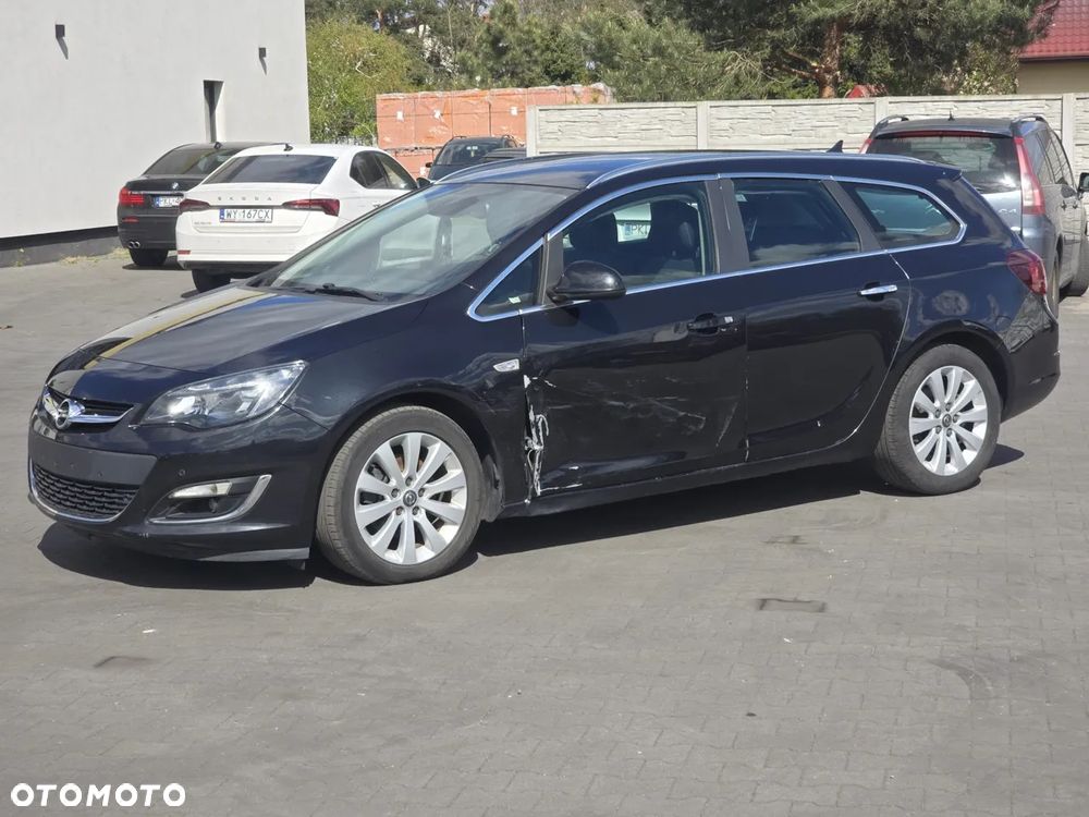 Opel Astra 1.7 CDTI DPF Cosmo - 9