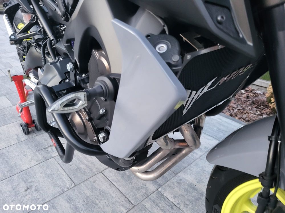Yamaha MT - 16