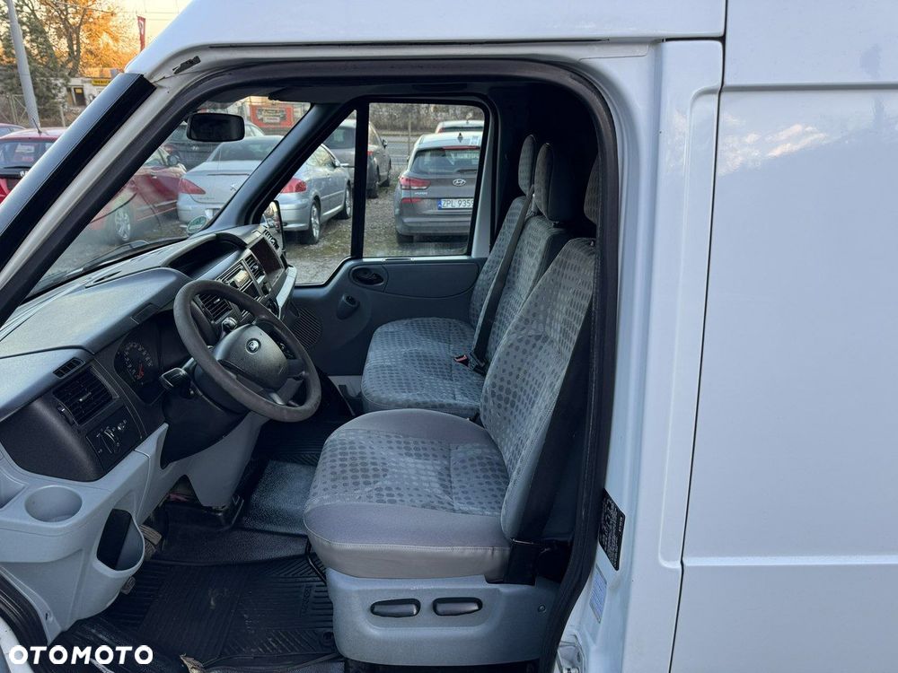 Ford Transit - 15