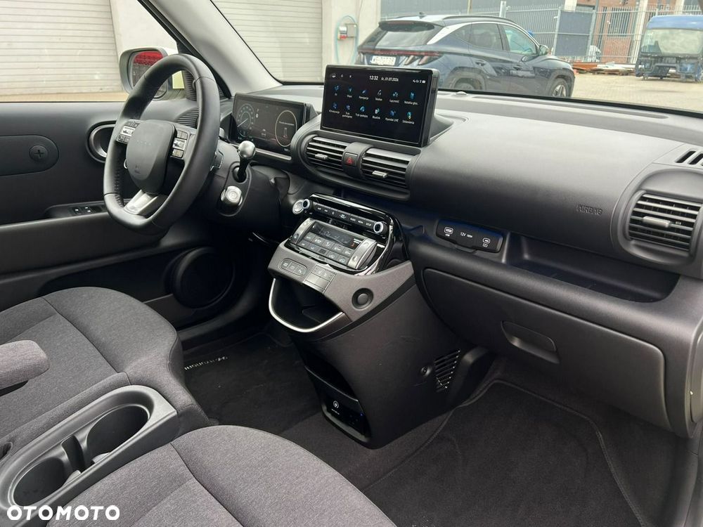 Hyundai Inster - 11