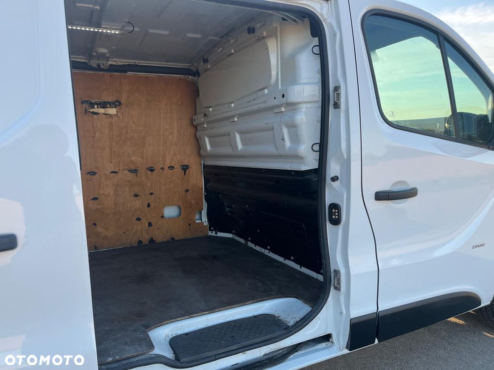 Opel Vivaro - 13