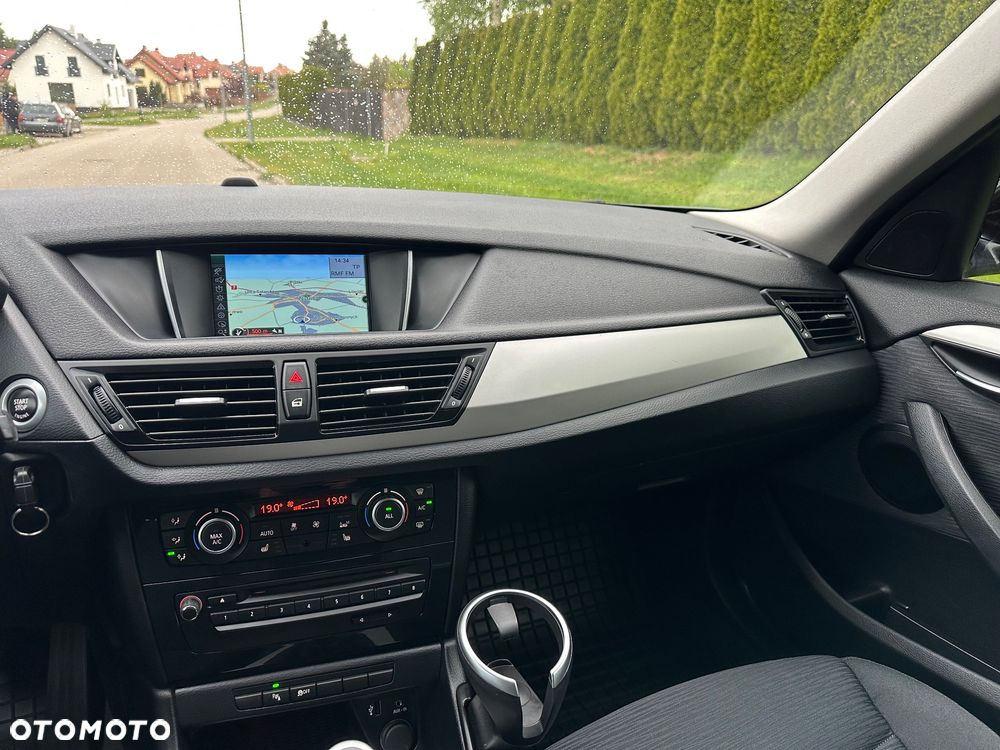 BMW X1 sDrive18i Sport Line - 19
