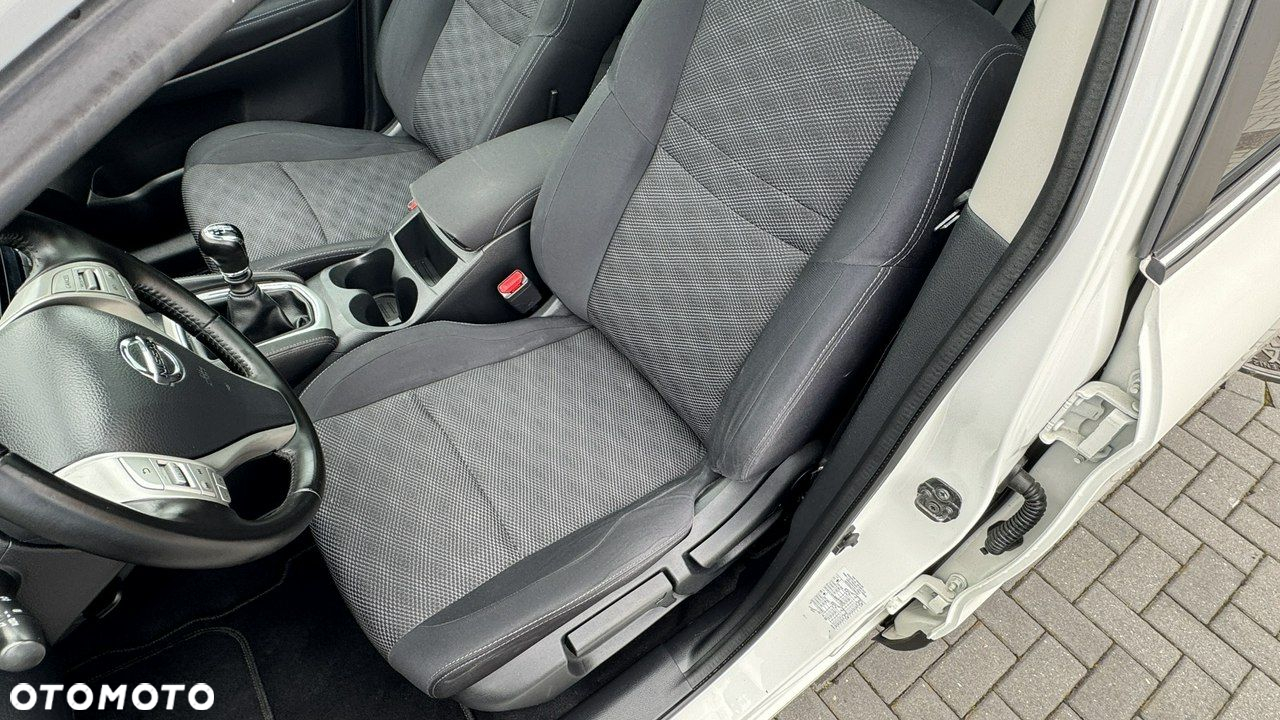 Nissan Qashqai 1.5 dCi TEKNA - 20