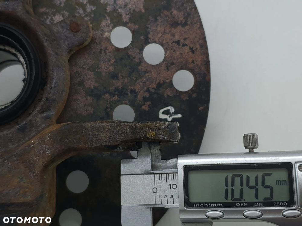 ZWROTNICA LEWA PRZOD GB BLADE 550 TGB TARGET - 11