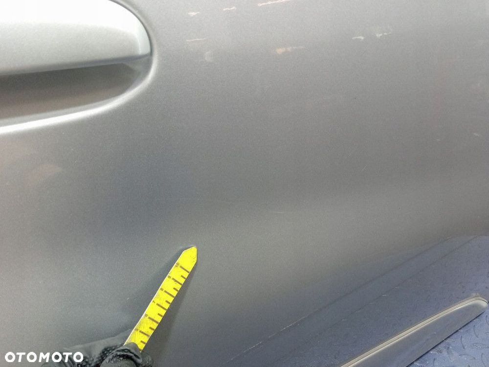 TOYOTA YARIS VERSO 99- DRZWI TYŁ PRAWE TYLNE 199 - 3