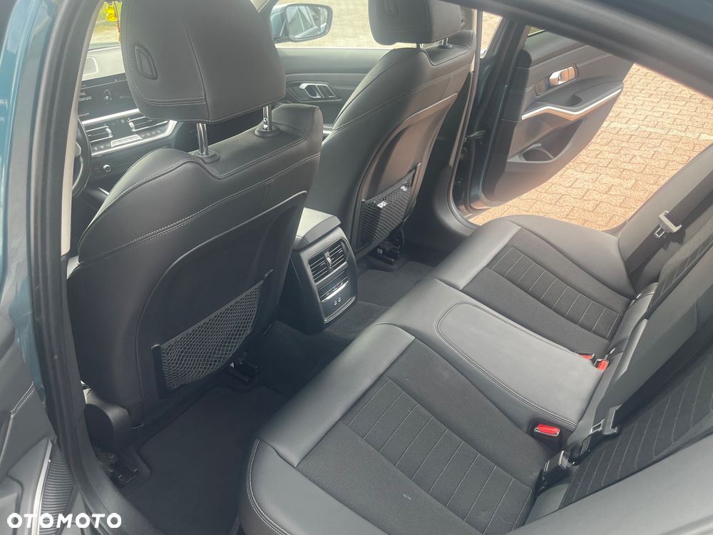 BMW Seria 3 318i Sport Line - 6