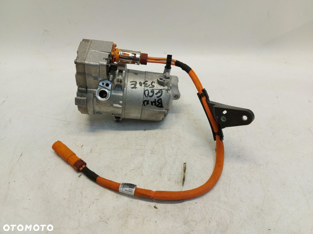 BMW 5 G60 530E x-drive Kompresor sprężarka klimatyzacji 5B31E57 - 2