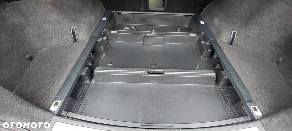 Toyota Avensis 2.0 D-4D Premium - 14