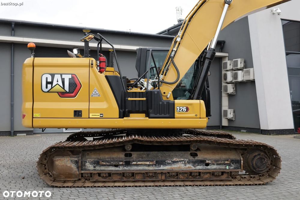 Caterpillar CAT 326 - 11