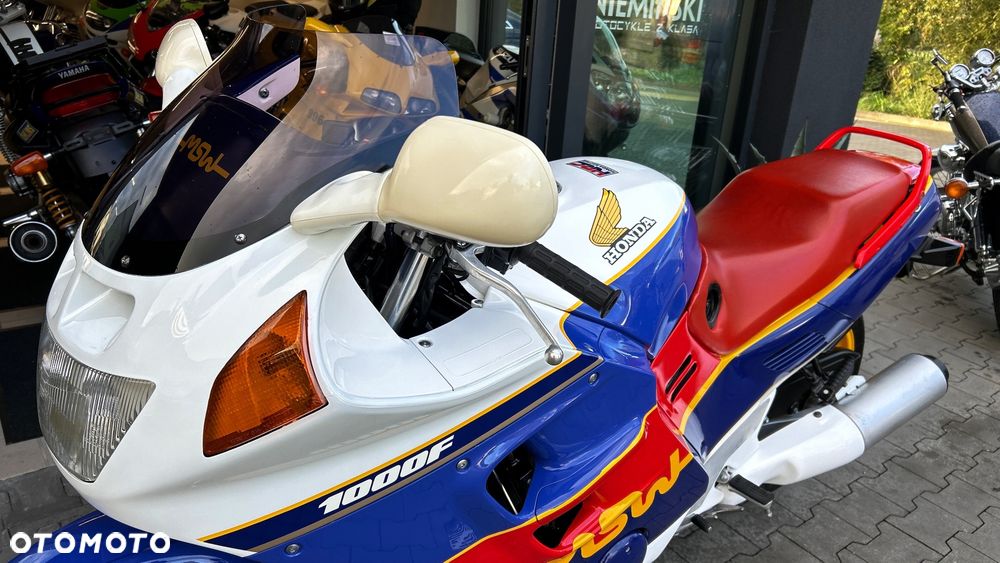 Honda CBR - 19