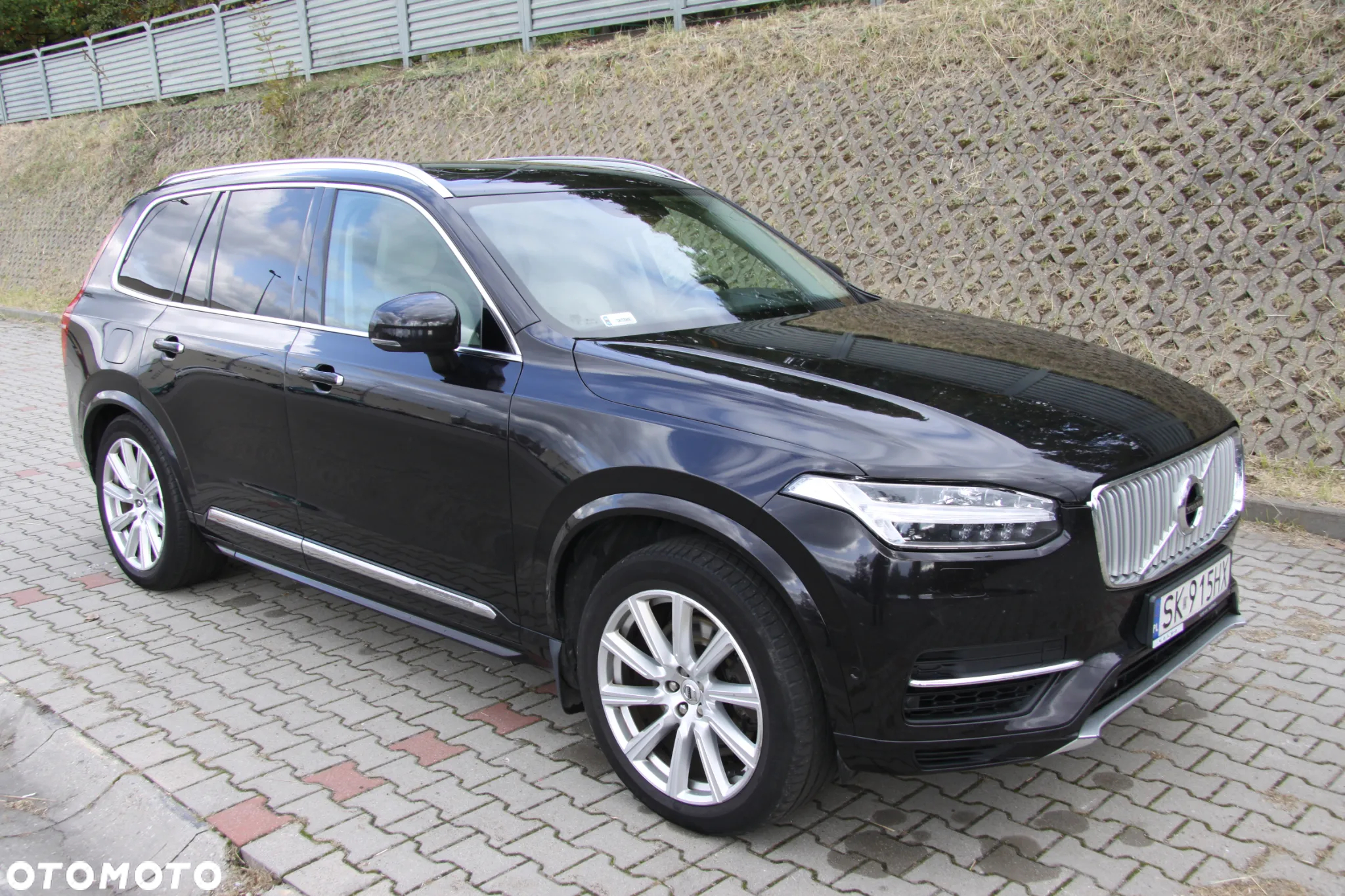 Volvo XC 90 T8 AWD Plug-In Hybrid Excellence - 2