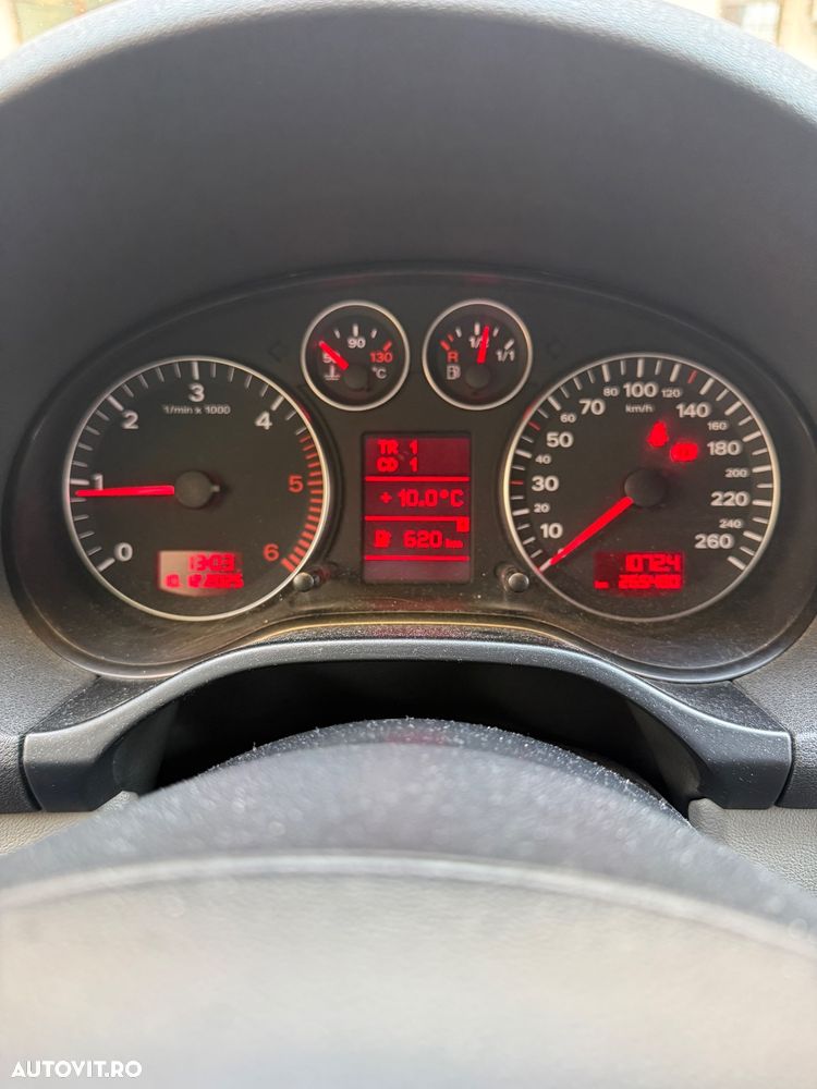 Audi A3 Sportback 1.9 TDI Ambiente - 3