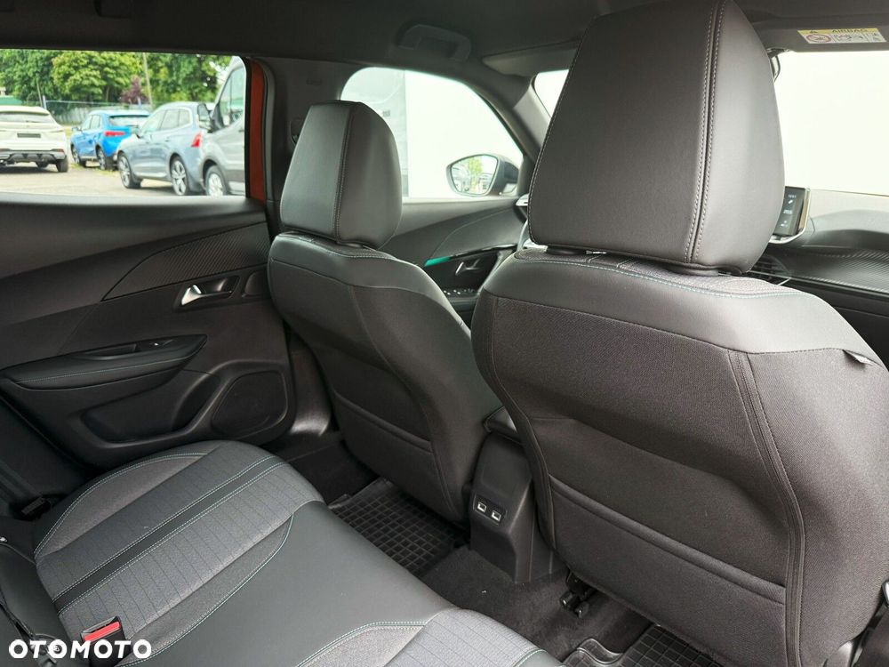 Peugeot 2008 1.2 PureTech Allure Pack S&S EAT8 - 28