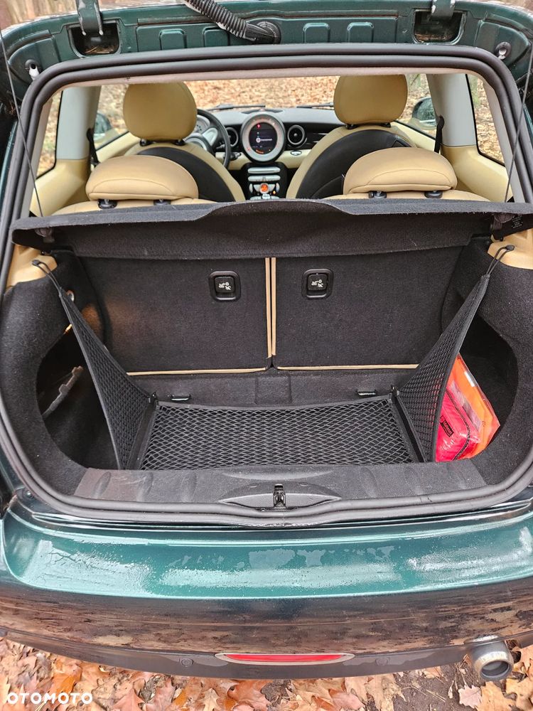 MINI Cooper Standard - 16