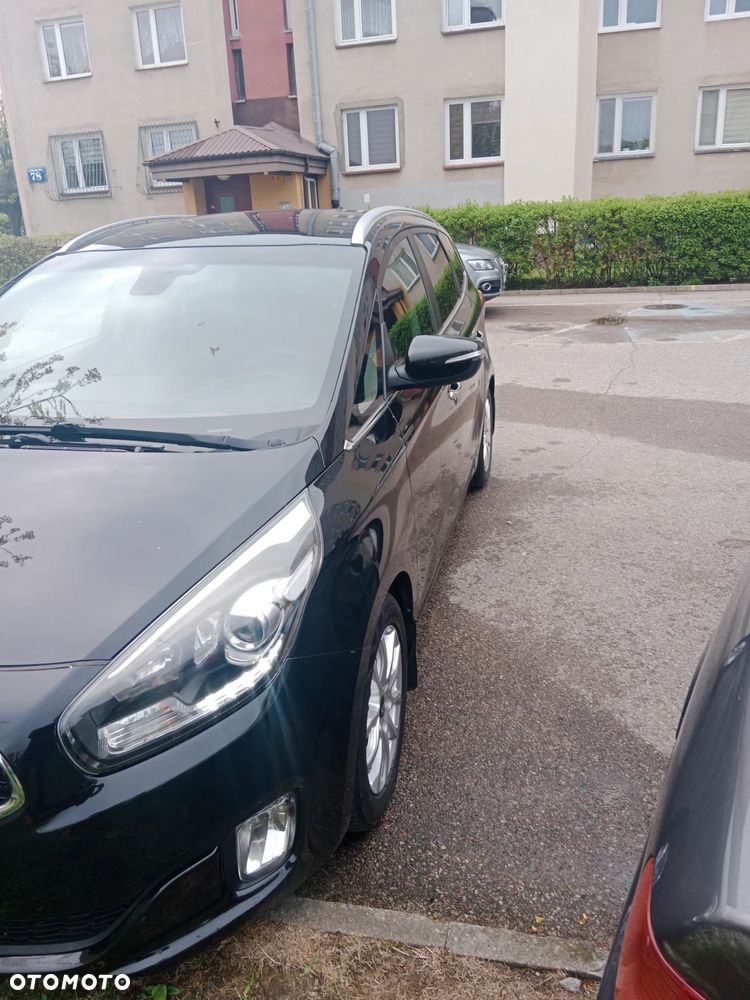 Kia Carens 1.7 CRDi Business Line 7os 7DCT - 1