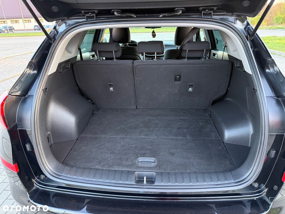 Hyundai Tucson 1.6 CRDi Comfort 2WD - 17