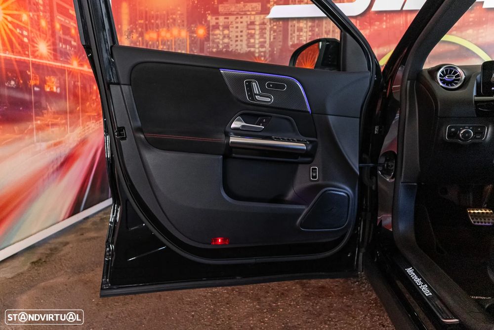 Mercedes-Benz GLA 220 d AMG Line - 12