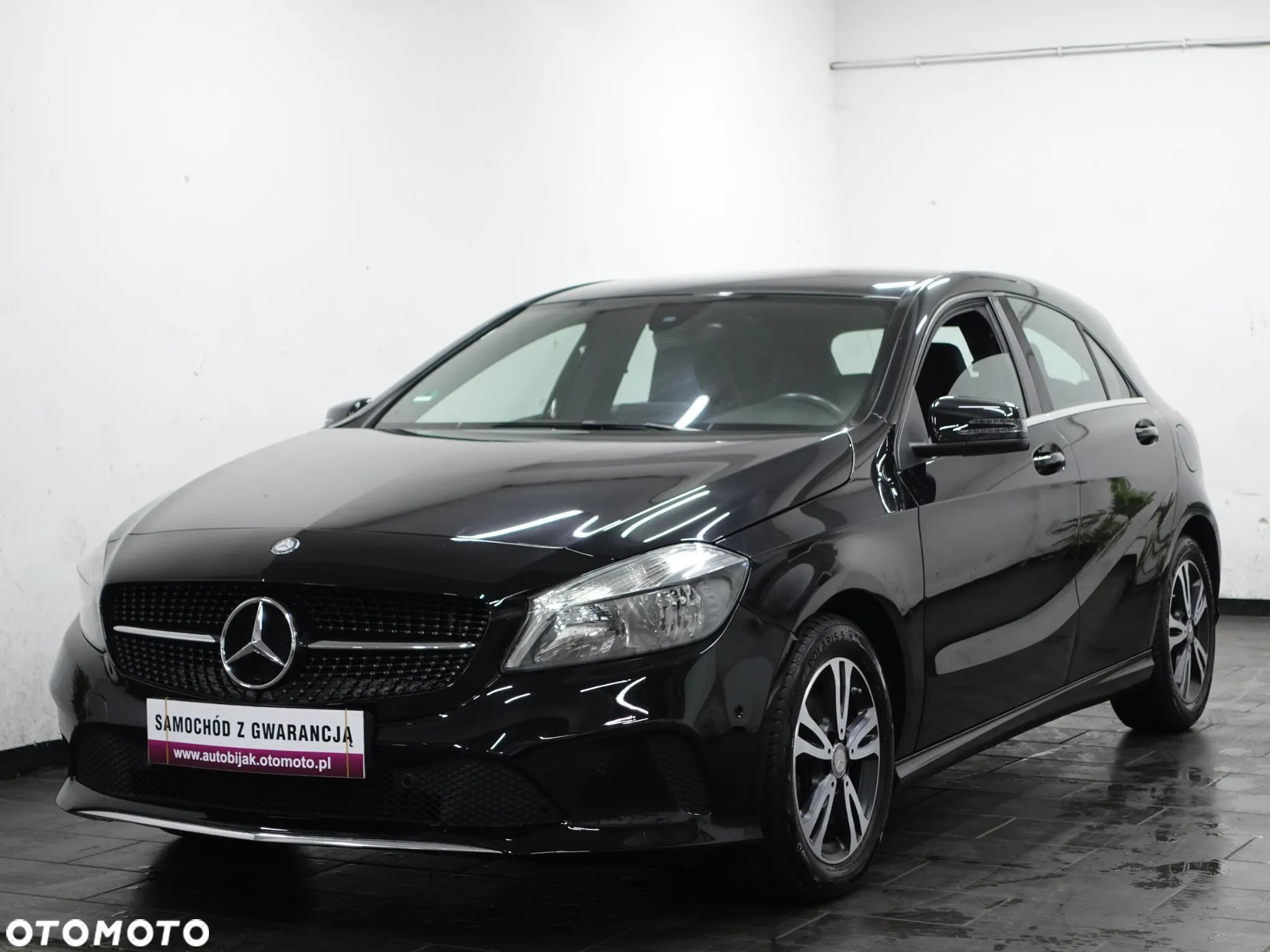 Mercedes-Benz Klasa A 180 (BlueEFFICIENCY) - 1