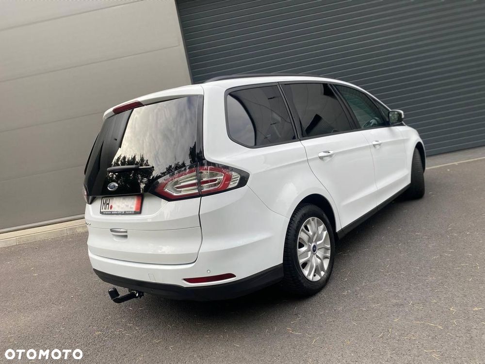 Ford Galaxy - 8
