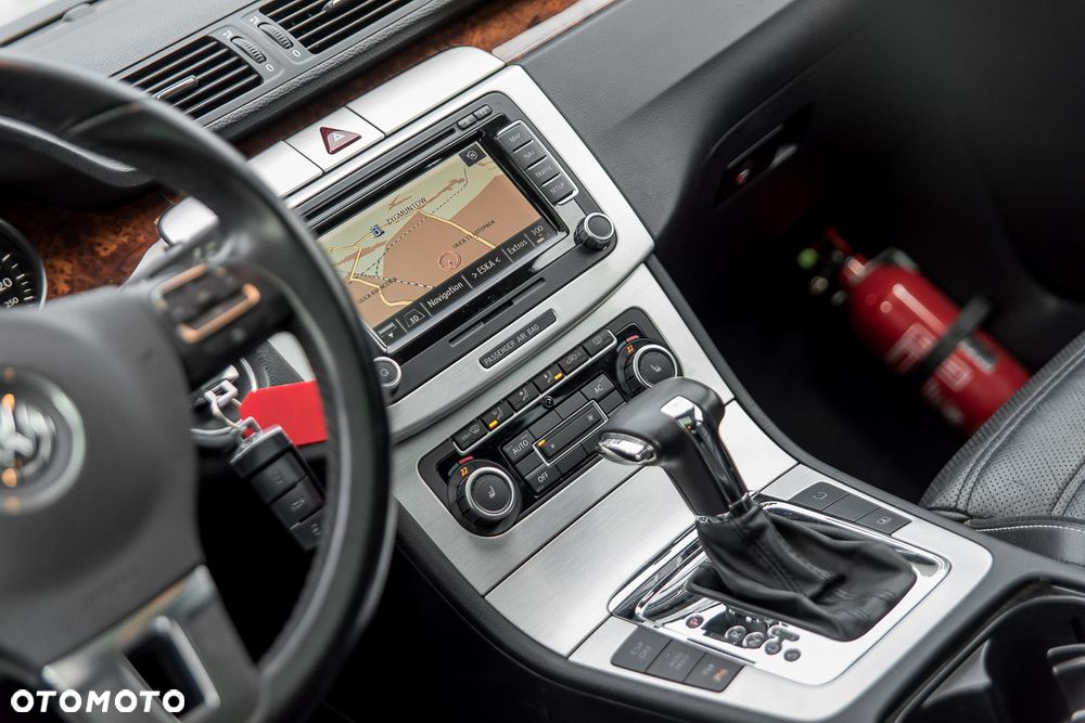 Volkswagen Passat CC - 17