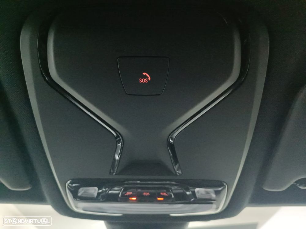 BMW 320 e Pack Desportivo M Auto - 37
