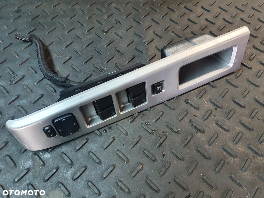 MAZDA 5 I CR PRZEŁĄCZNIK PANEL SZYB LEWY PRZÓD EUROPA  CC2966350A - 1