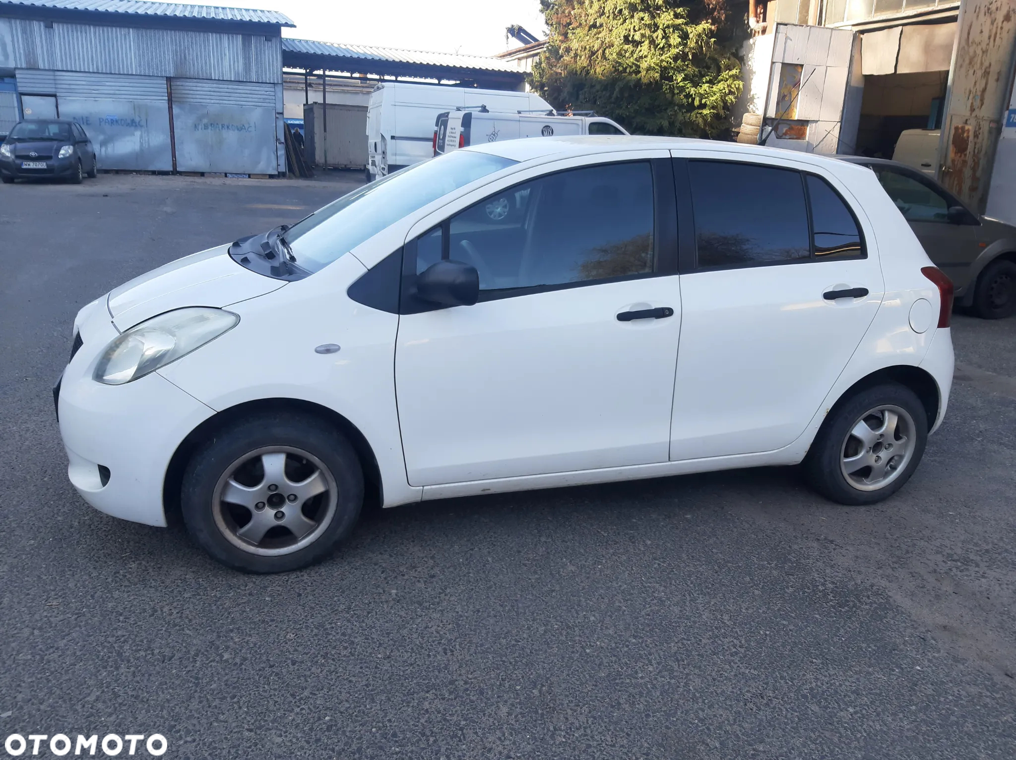 Toyota Yaris - 2