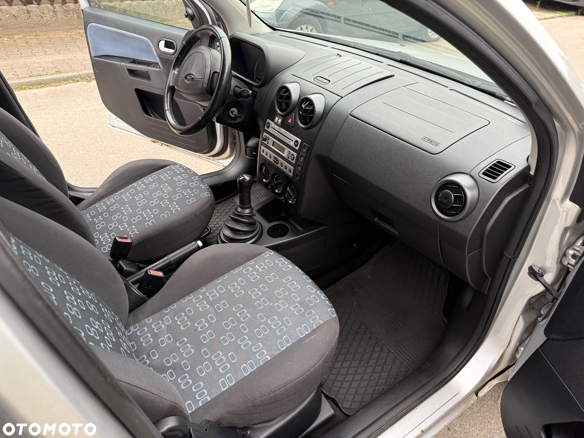 Ford Fusion 1.4 Ambiente - 11