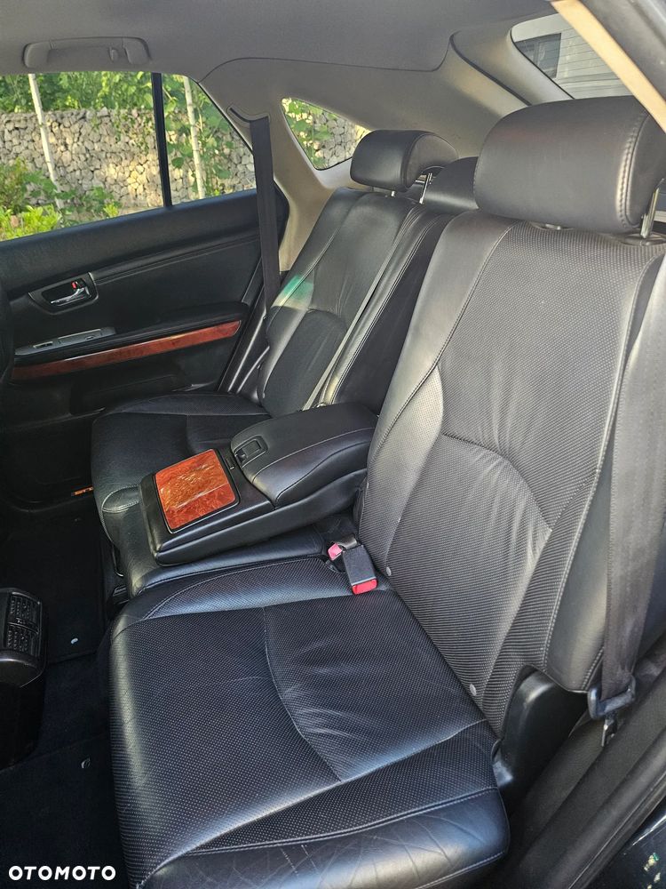 Lexus RX Lux - 25