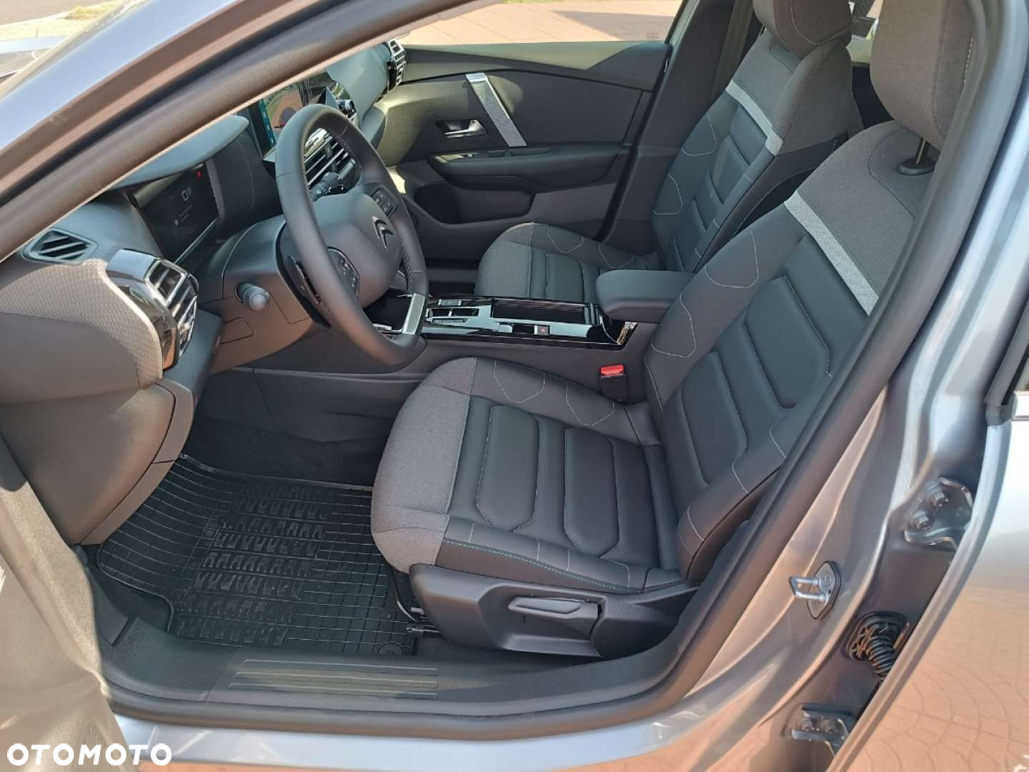 Citroën C4X - 12