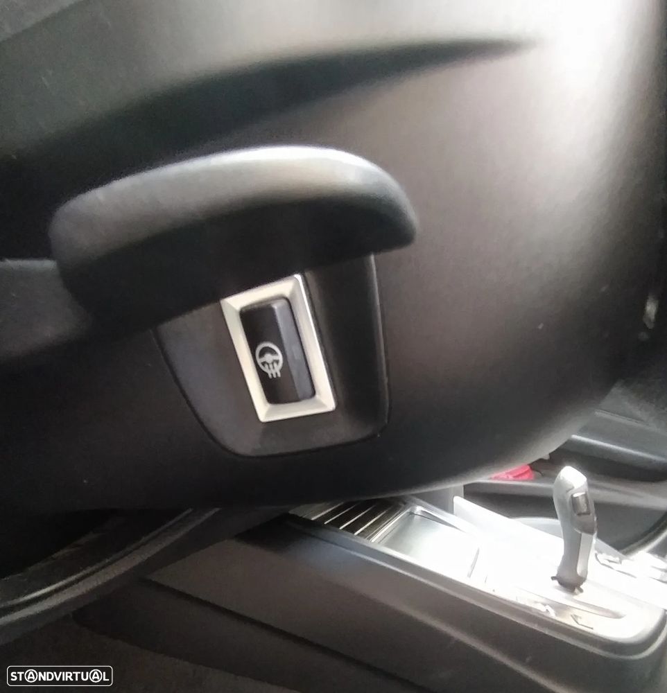 BMW 320 d Aut. Sport Line - 17