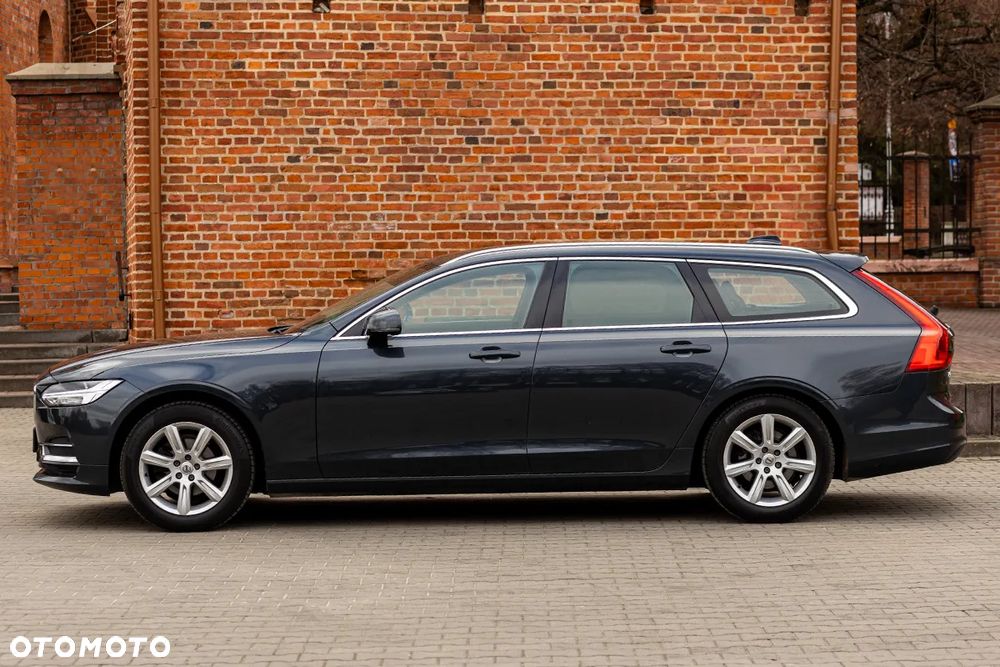 Volvo V90 D3 Momentum - 19